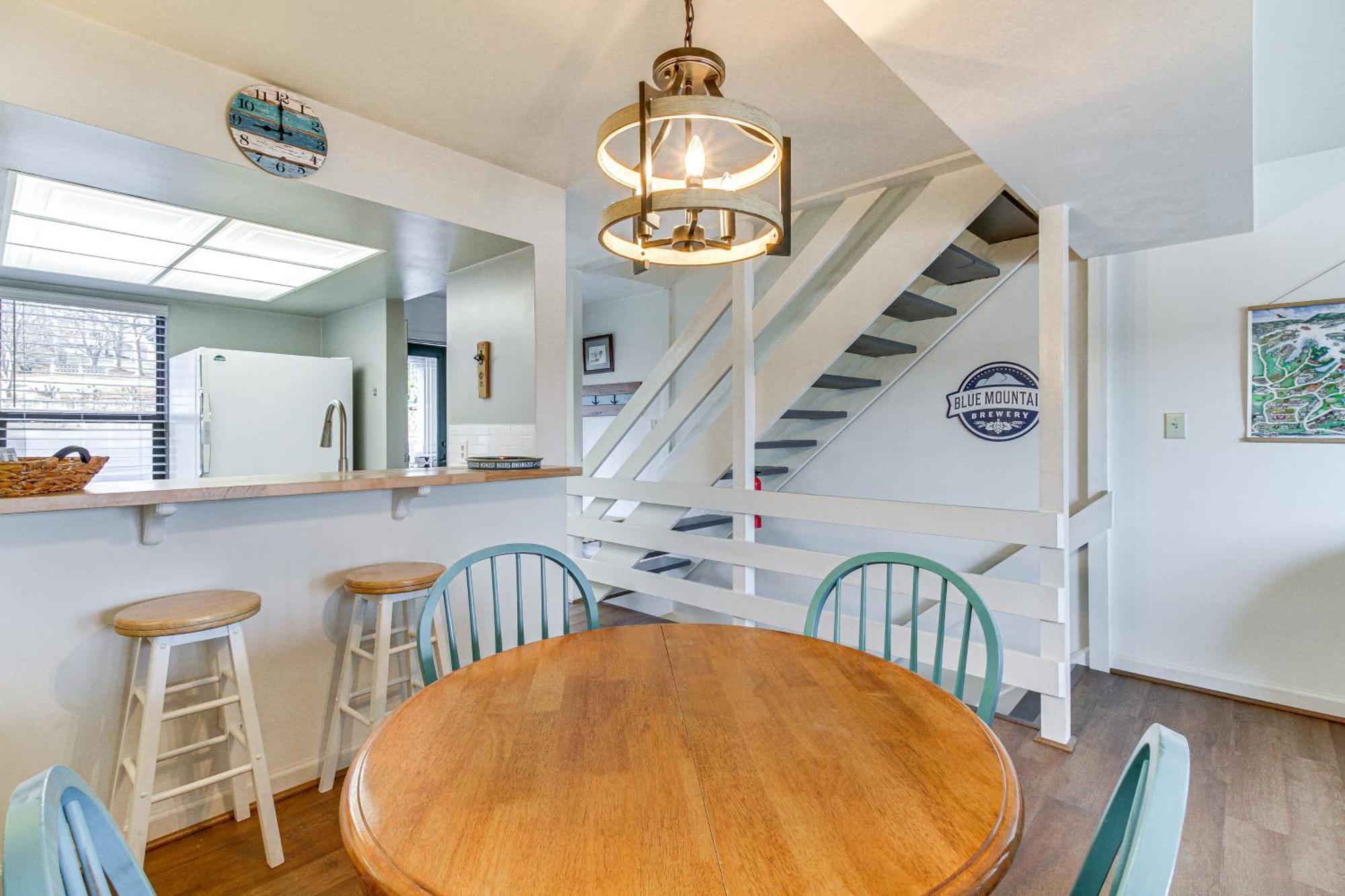 Lakefront Moneta Home With Community Boat Dock! Extérieur photo