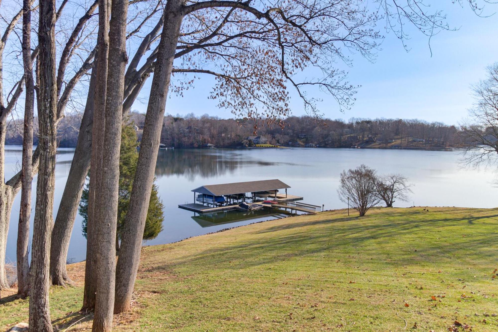 Lakefront Moneta Home With Community Boat Dock! Extérieur photo